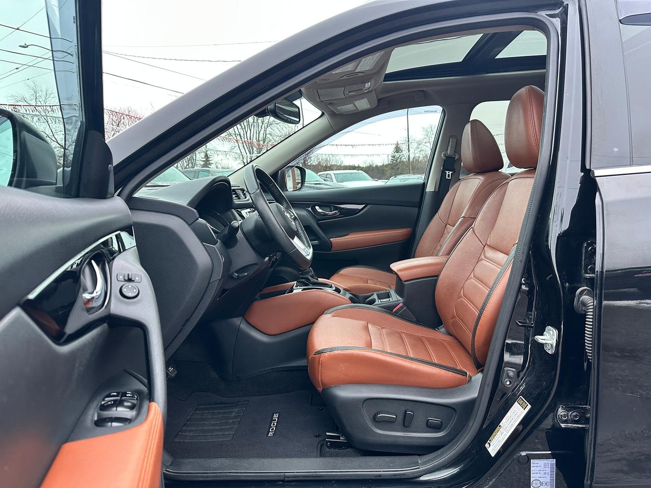 2018 Nissan Rogue SL AWD HeatedLeather PanoRoof NAV BOSE 360-Camera Photo