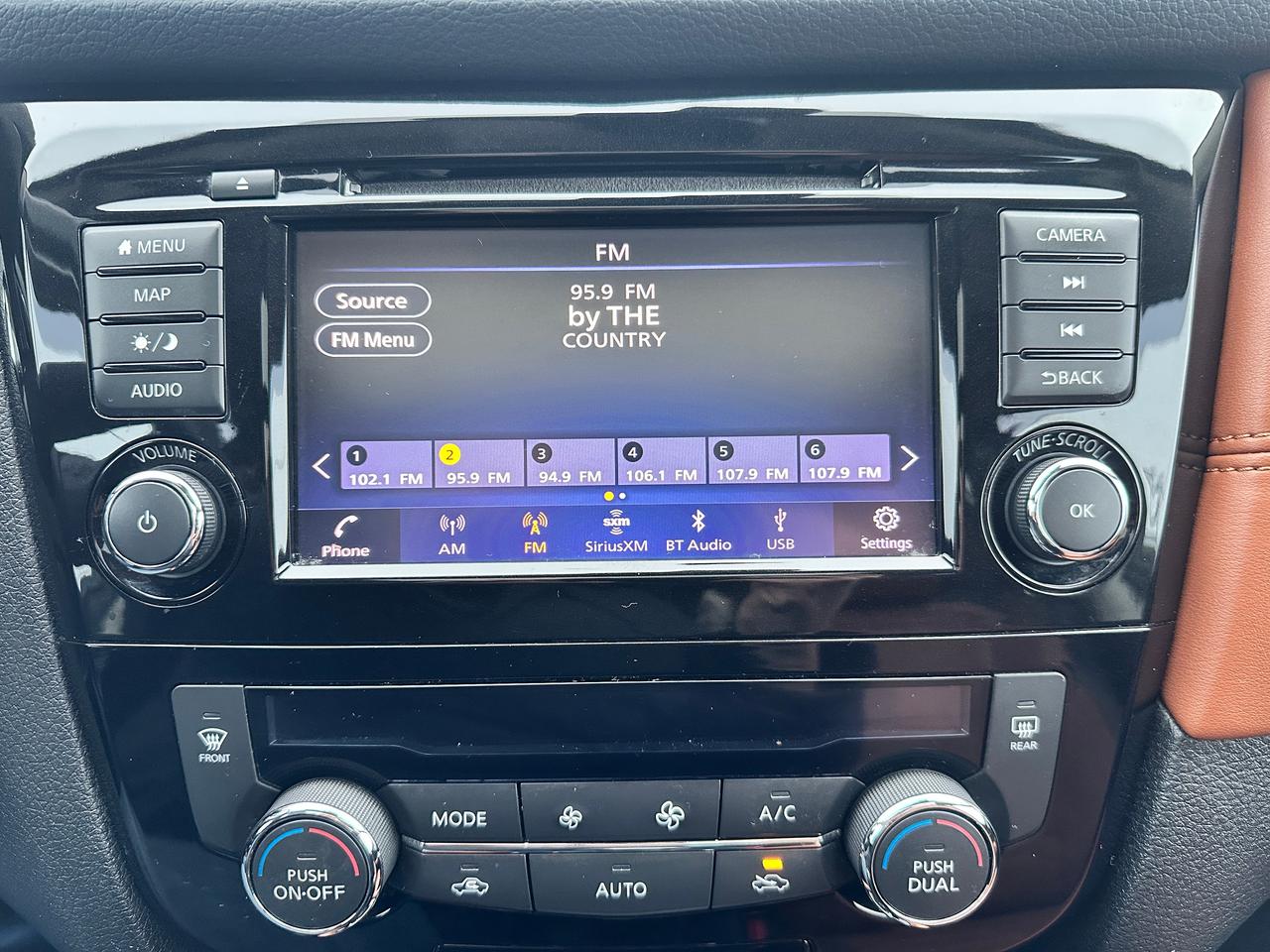 2018 Nissan Rogue SL AWD HeatedLeather PanoRoof NAV BOSE 360-Camera Photo