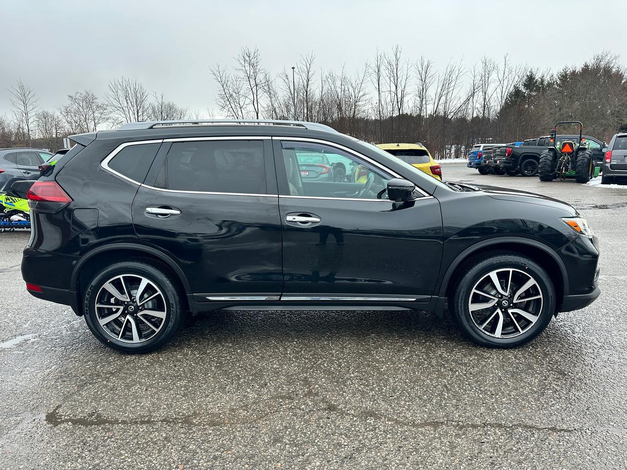 2018 Nissan Rogue SL AWD HeatedLeather PanoRoof NAV BOSE 360-Camera Photo4