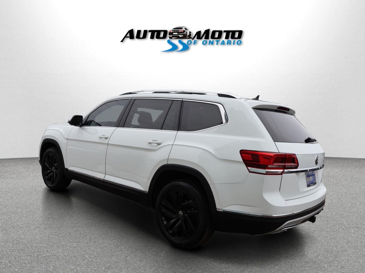 2019 Volkswagen Atlas V6 EXECLINE PREMIUM AWD CERTIFIED *SERVICE RECORDS* CAMERA NAV BLUETOOTH LEATHER HEATED SEATS PANO ROOF CRUISE ALLOYS Photo3