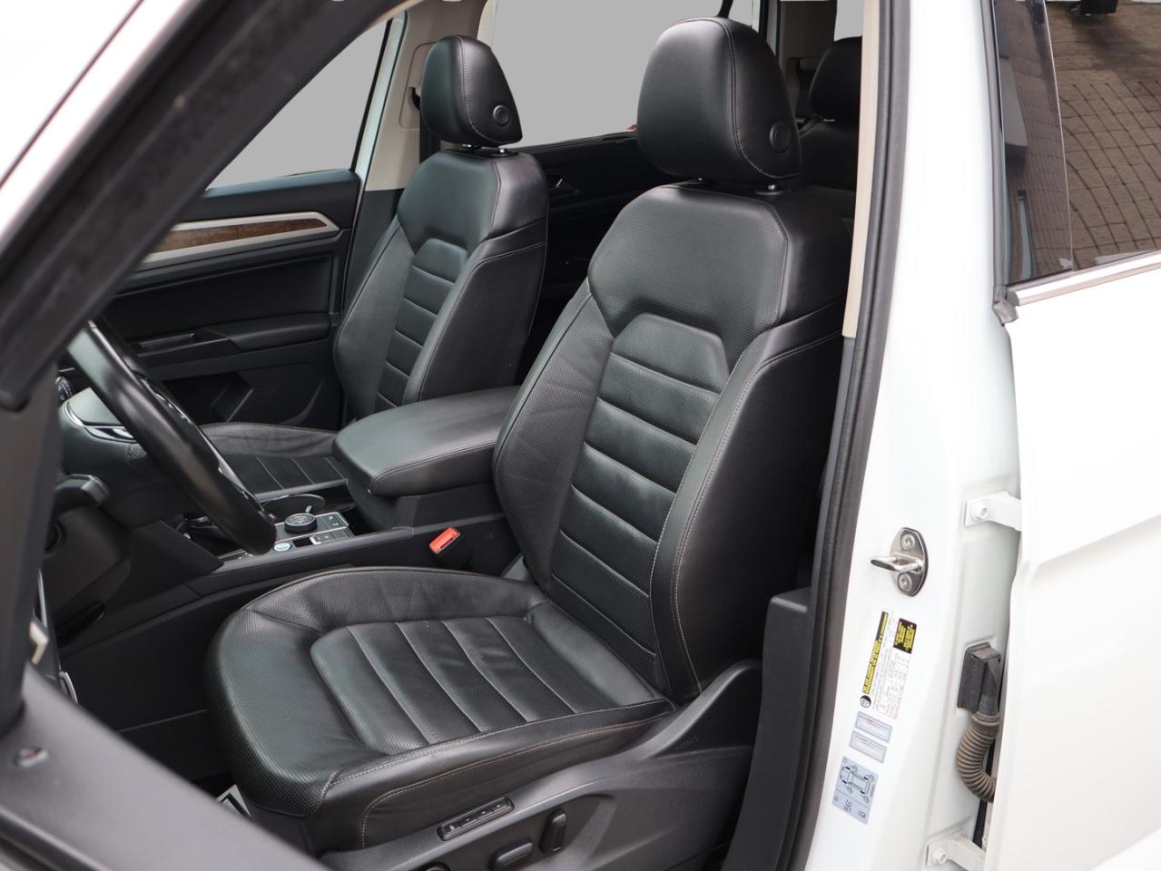 2019 Volkswagen Atlas V6 EXECLINE PREMIUM AWD CERTIFIED *SERVICE RECORDS* CAMERA NAV BLUETOOTH LEATHER HEATED SEATS PANO ROOF CRUISE ALLOYS Photo