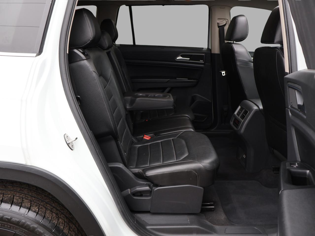 2019 Volkswagen Atlas V6 EXECLINE PREMIUM AWD CERTIFIED *SERVICE RECORDS* CAMERA NAV BLUETOOTH LEATHER HEATED SEATS PANO ROOF CRUISE ALLOYS Photo