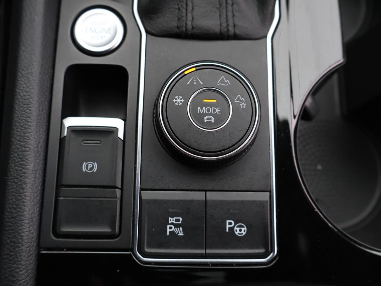 2019 Volkswagen Atlas V6 EXECLINE PREMIUM AWD CERTIFIED *SERVICE RECORDS* CAMERA NAV BLUETOOTH LEATHER HEATED SEATS PANO ROOF CRUISE ALLOYS Photo