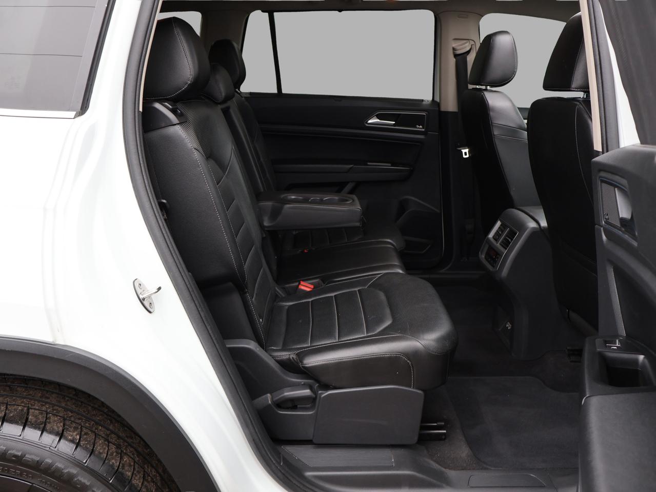 2019 Volkswagen Atlas V6 EXECLINE PREMIUM AWD CERTIFIED *SERVICE RECORDS* CAMERA NAV BLUETOOTH LEATHER HEATED SEATS PANO ROOF CRUISE ALLOYS Photo