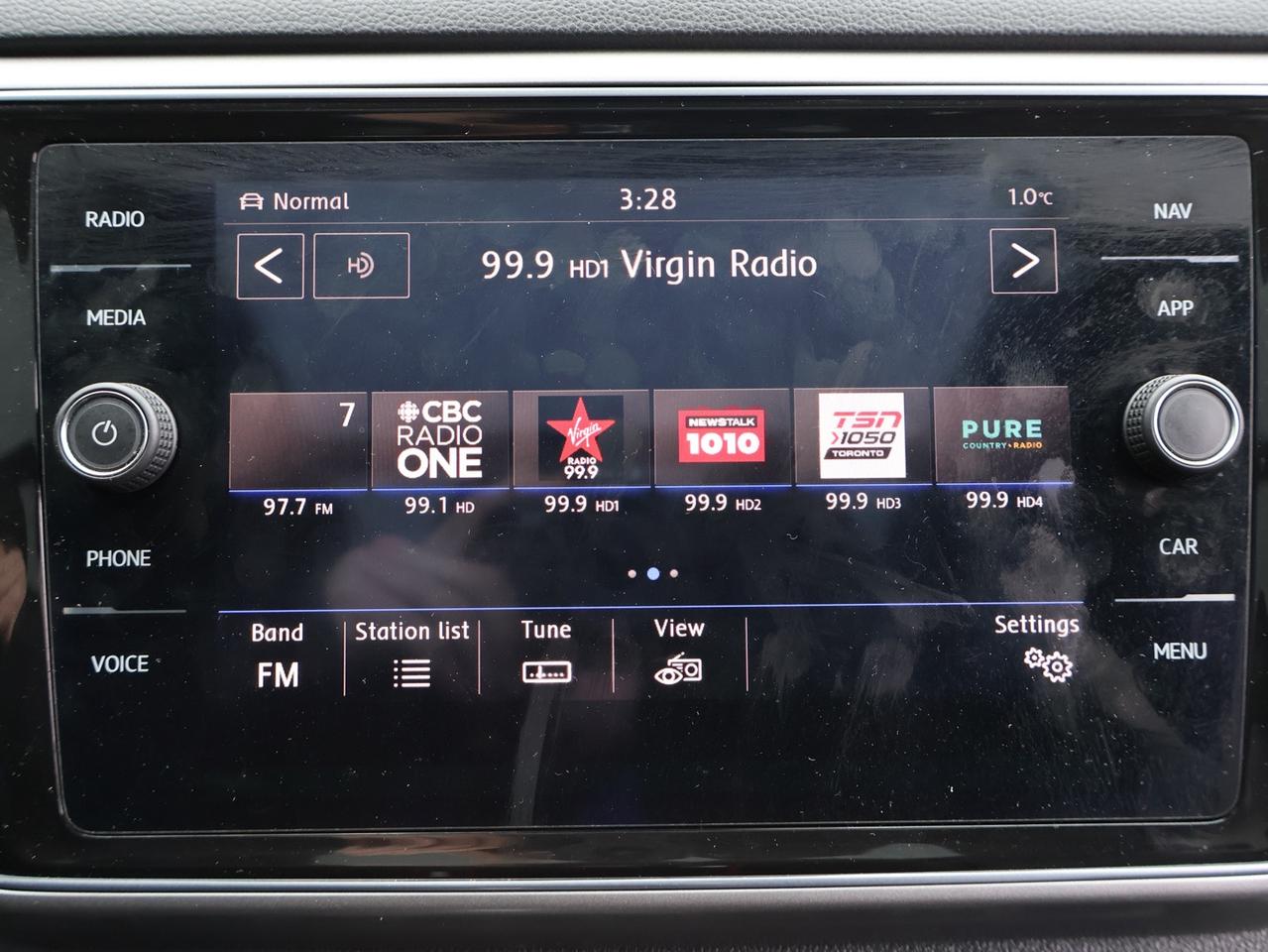 2019 Volkswagen Atlas V6 EXECLINE PREMIUM AWD CERTIFIED *SERVICE RECORDS* CAMERA NAV BLUETOOTH LEATHER HEATED SEATS PANO ROOF CRUISE ALLOYS Photo