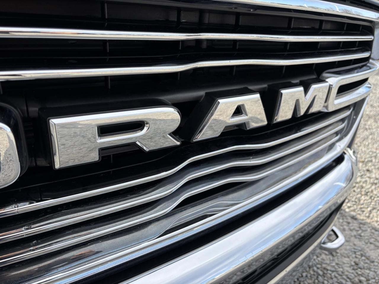 2019 RAM 1500 Laramie ~SAFETY INCLUDED~FIXED PRICE, CASH OR FINANCE~ Photo