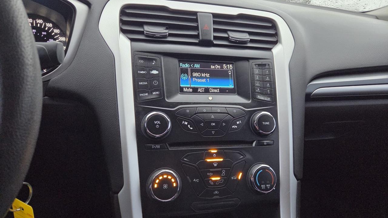 2013 Ford Fusion SE, WELL MAINTAINED, CERTIFIED Photo