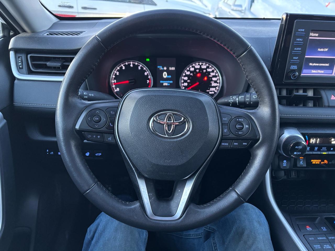 2022 Toyota RAV4 XLE AWD Photo