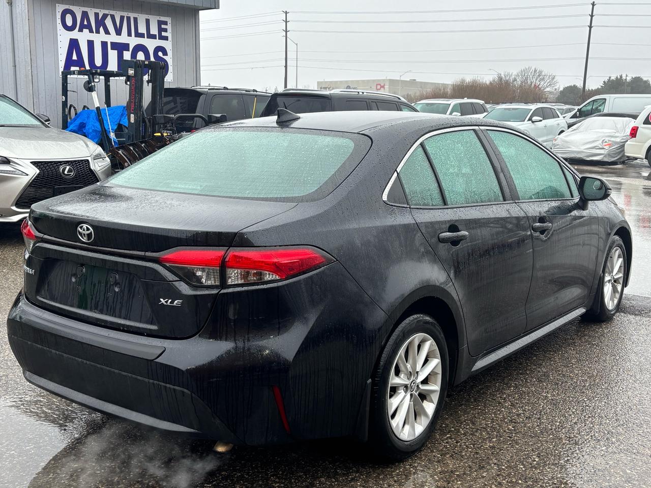 2020 Toyota Corolla XLE, Navigation, Leather, Roof Photo