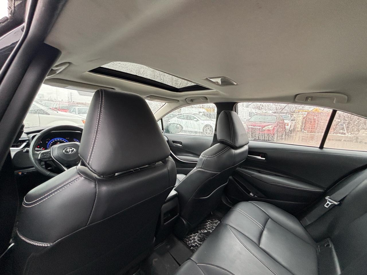 2020 Toyota Corolla XLE, Navigation, Leather, Roof Photo