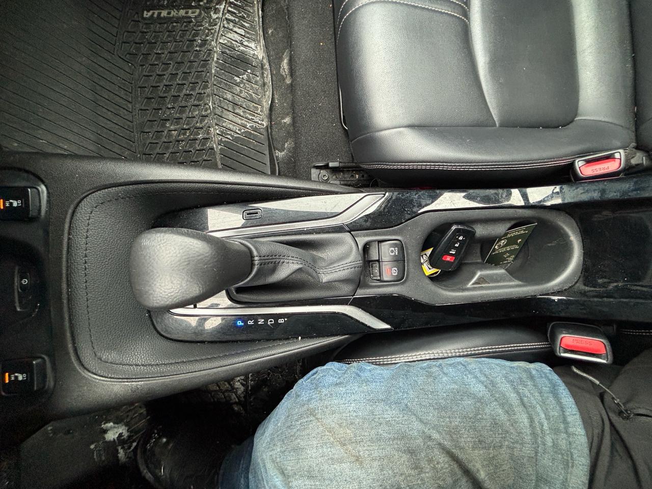 2020 Toyota Corolla XLE, Navigation, Leather, Roof Photo