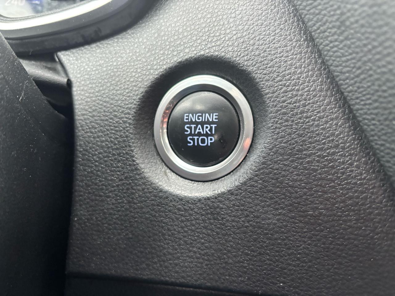 2020 Toyota Corolla XLE, Navigation, Leather, Roof Photo