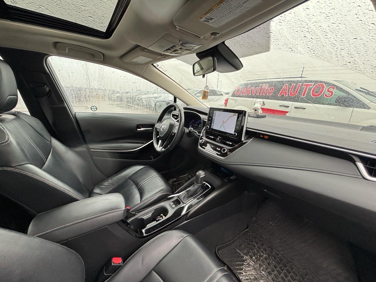 2020 Toyota Corolla XLE, Navigation, Leather, Roof Photo