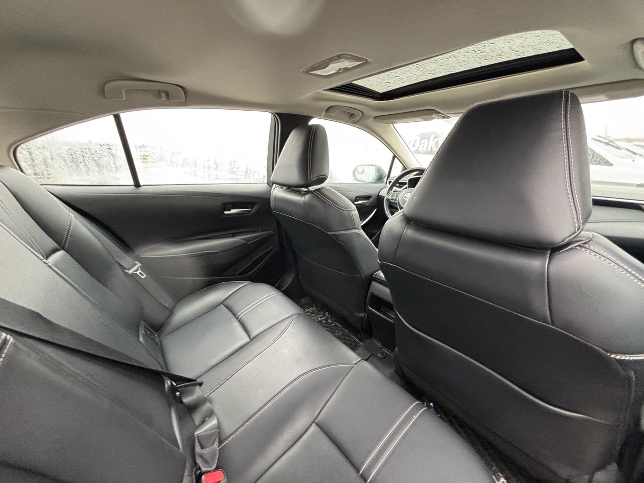 2020 Toyota Corolla XLE, Navigation, Leather, Roof Photo