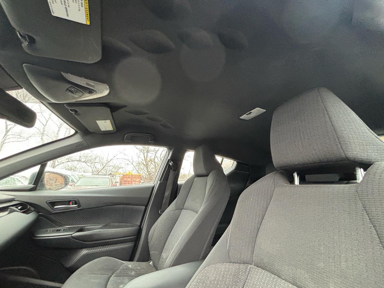 2018 Toyota C-HR Fwd Xle Photo