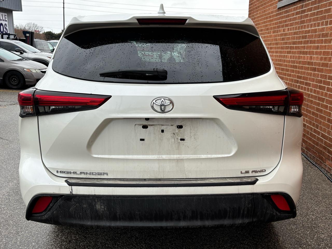 2020 Toyota Highlander LE AWD Photo