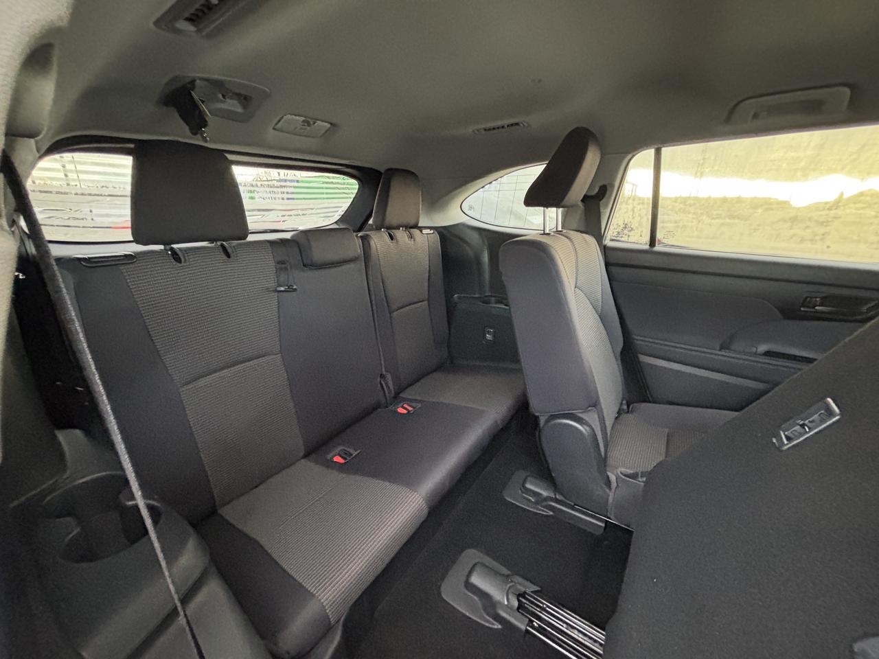 2020 Toyota Highlander LE AWD Photo