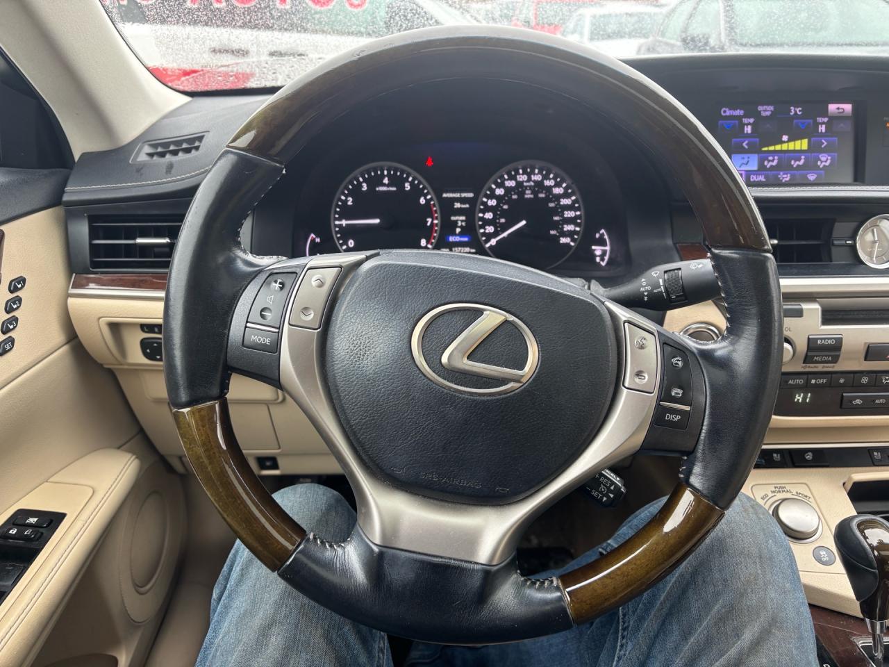 2014 Lexus ES 4DR SDN Photo