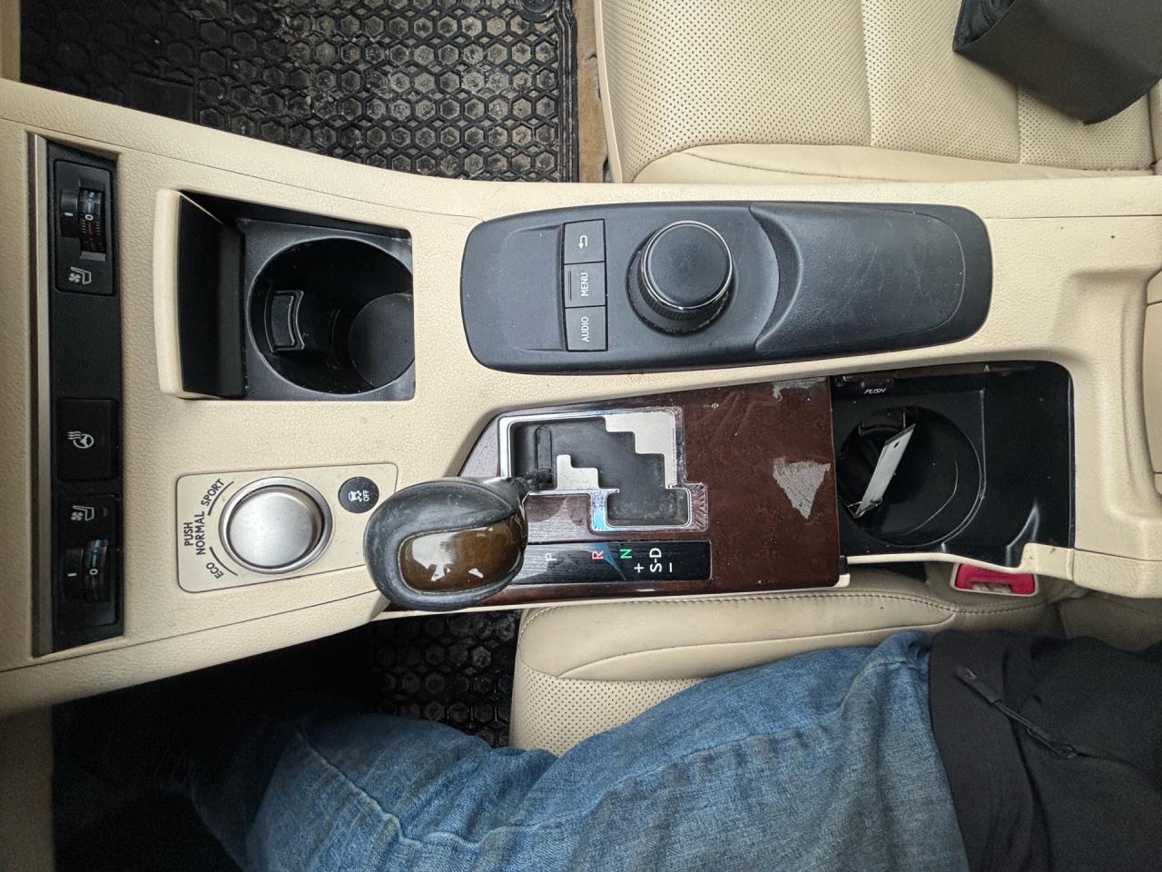 2014 Lexus ES 4DR SDN Photo