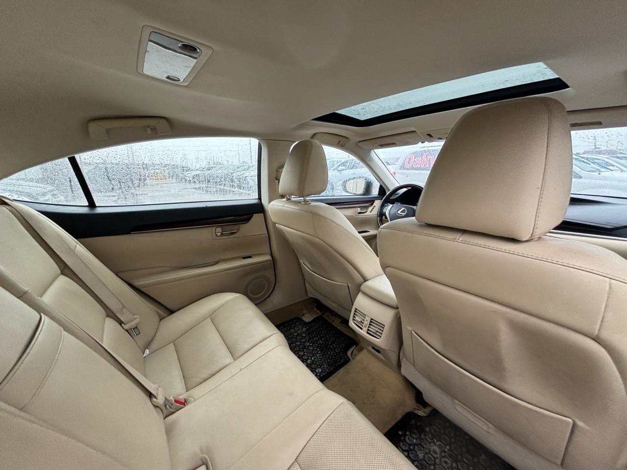 2014 Lexus ES 4DR SDN Photo