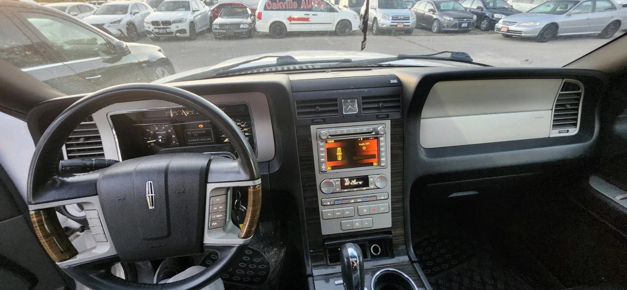 2010 Lincoln Navigator 4WD 4dr Ultimate Photo