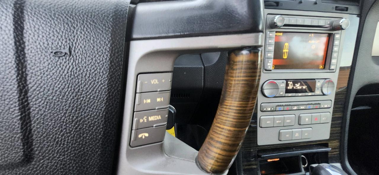 2010 Lincoln Navigator 4WD 4dr Ultimate Photo