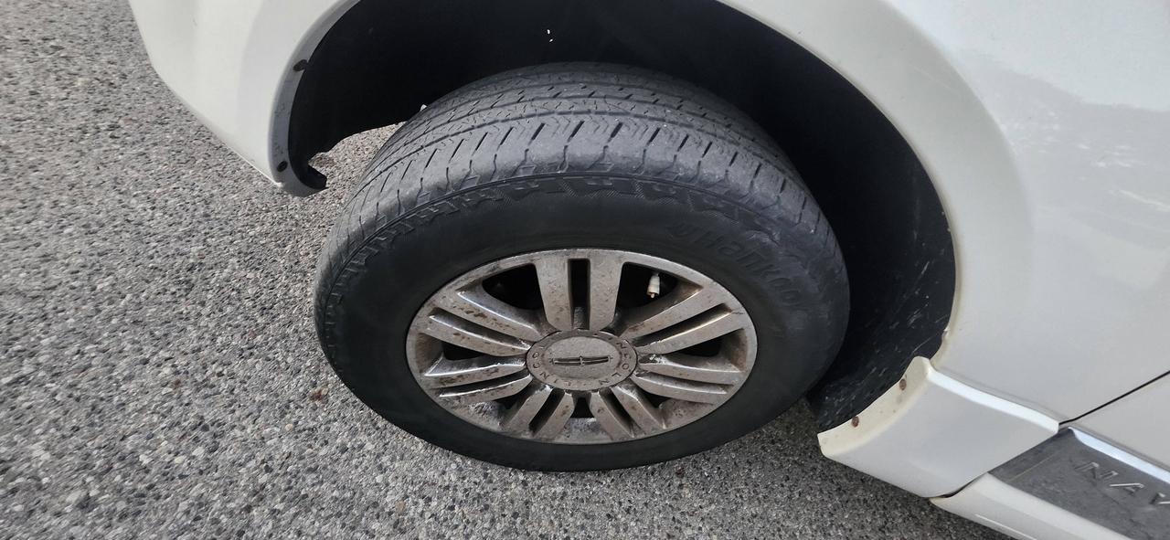 2010 Lincoln Navigator 4WD 4dr Ultimate Photo