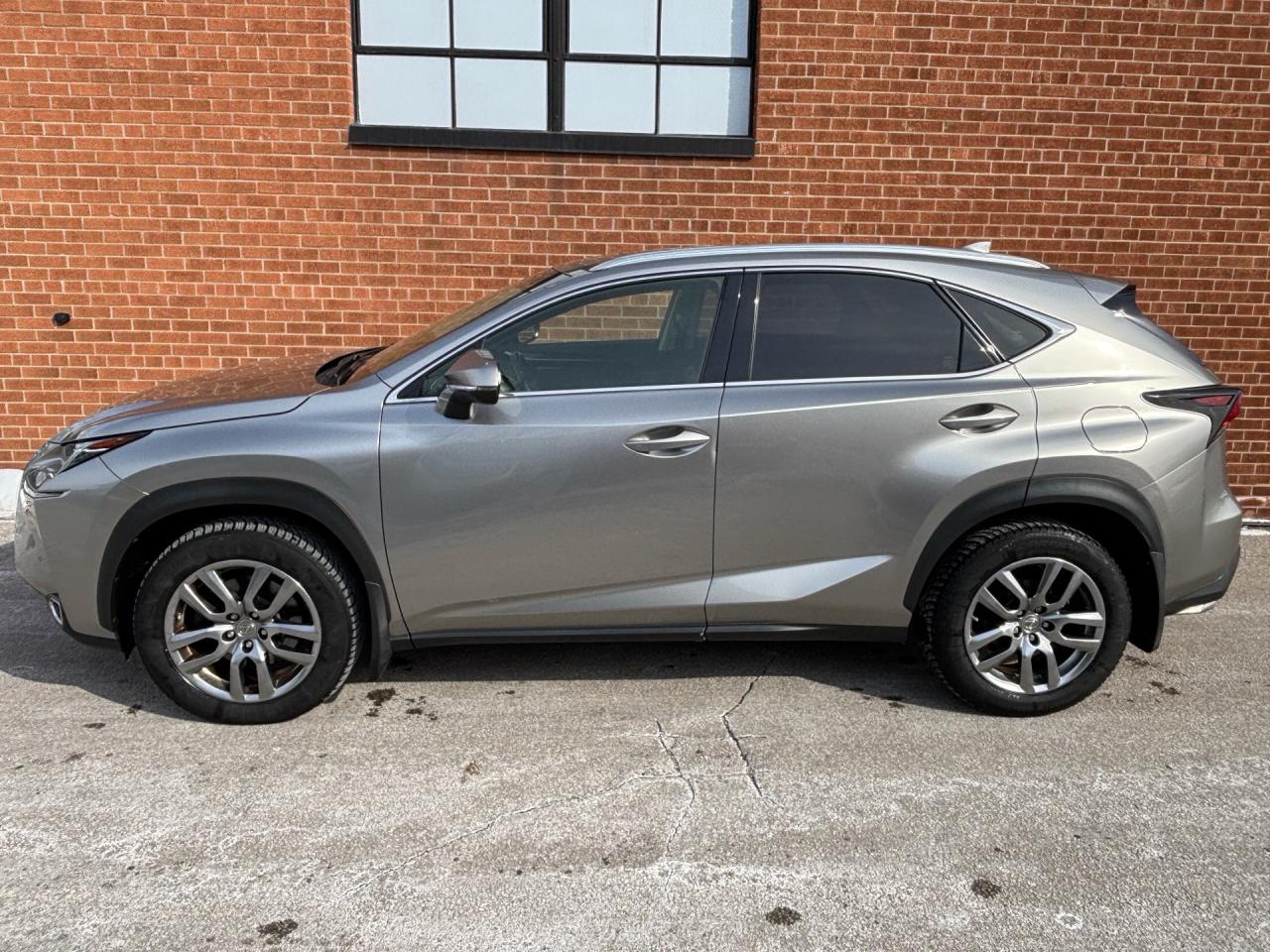2017 Lexus NX Navigation, Sunroof, AWD 4dr Photo2