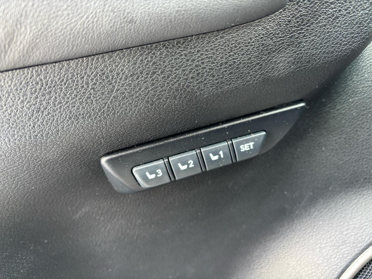 2017 Lexus NX Navigation, Sunroof, AWD 4dr Photo