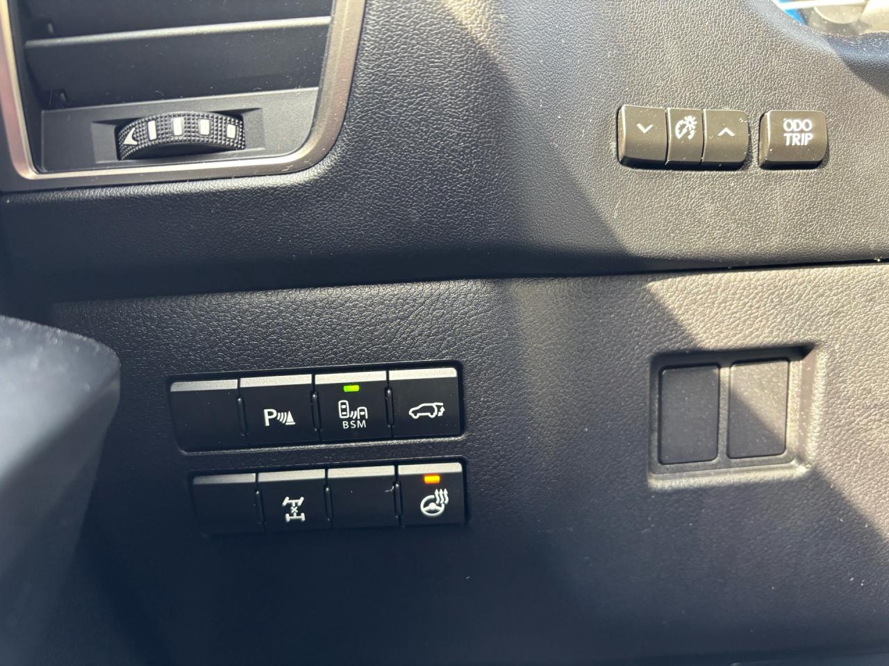 2017 Lexus NX Navigation, Sunroof, AWD 4dr Photo