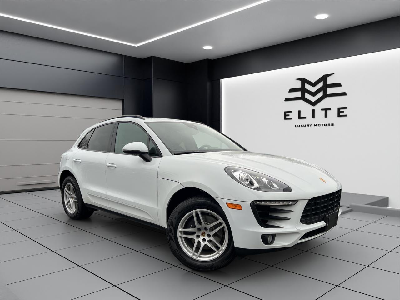 2018 Porsche Macan SPORT UTILITY - AWD - Navigation - Leather - Sunroof !! Photo