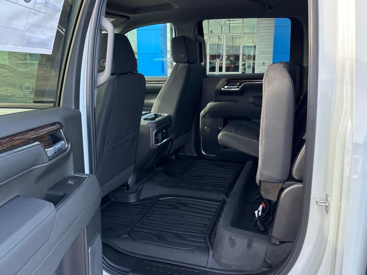 2026 GMC Sierra 1500 Elevation New 2026 Gas Powered V8 5 Passenger Crew Cab 4X4 Truck with 6.6FT Box, Heated Front Seats, Heated Steering Wheel, Bose Speakers, Apple CarPlay, Android Auto and Adaptive Cruise Control Photo