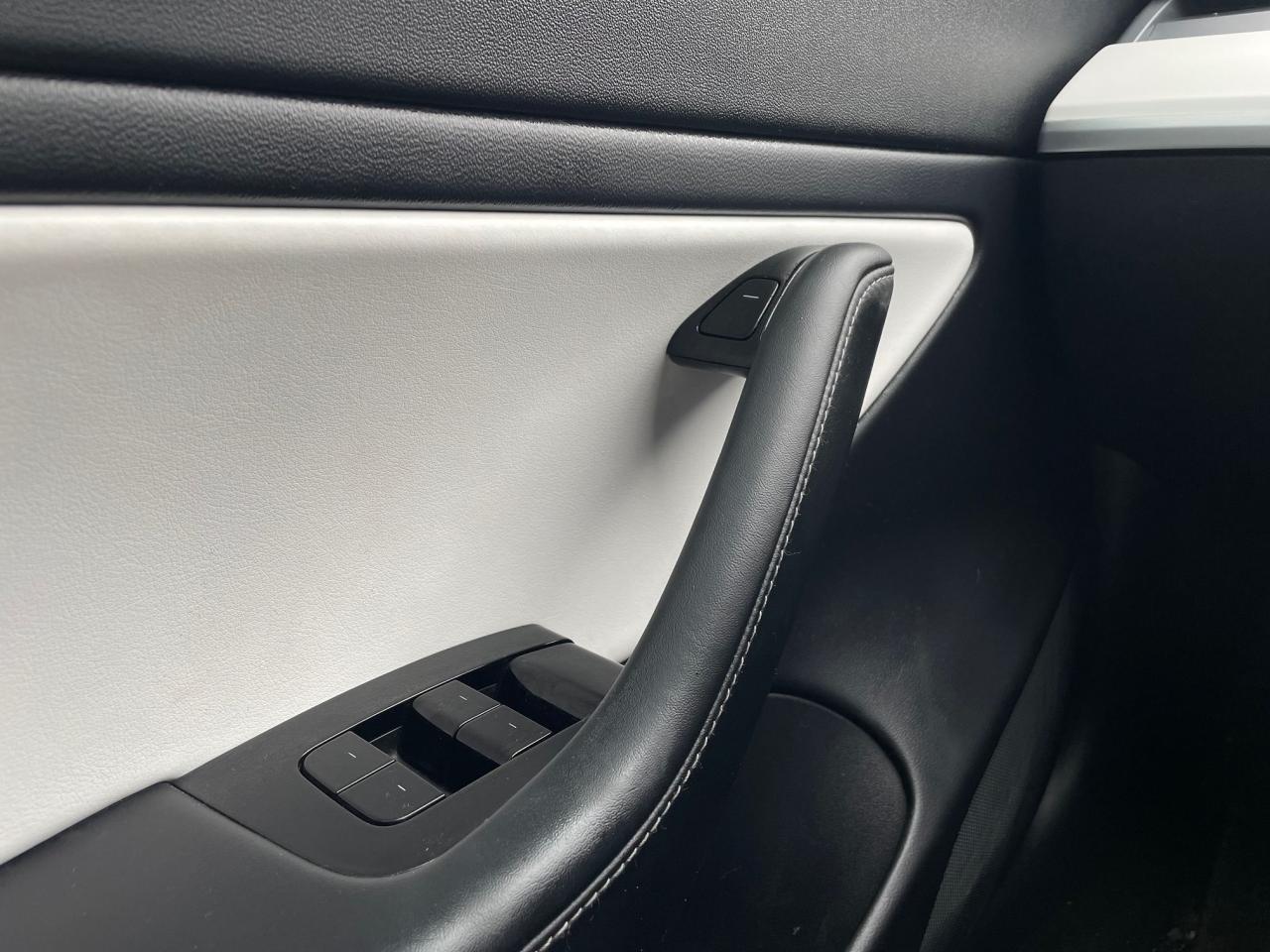 2020 Tesla Model 3 Standard Range Plus *FULL SELF DRIVING, WHITE INT* Photo