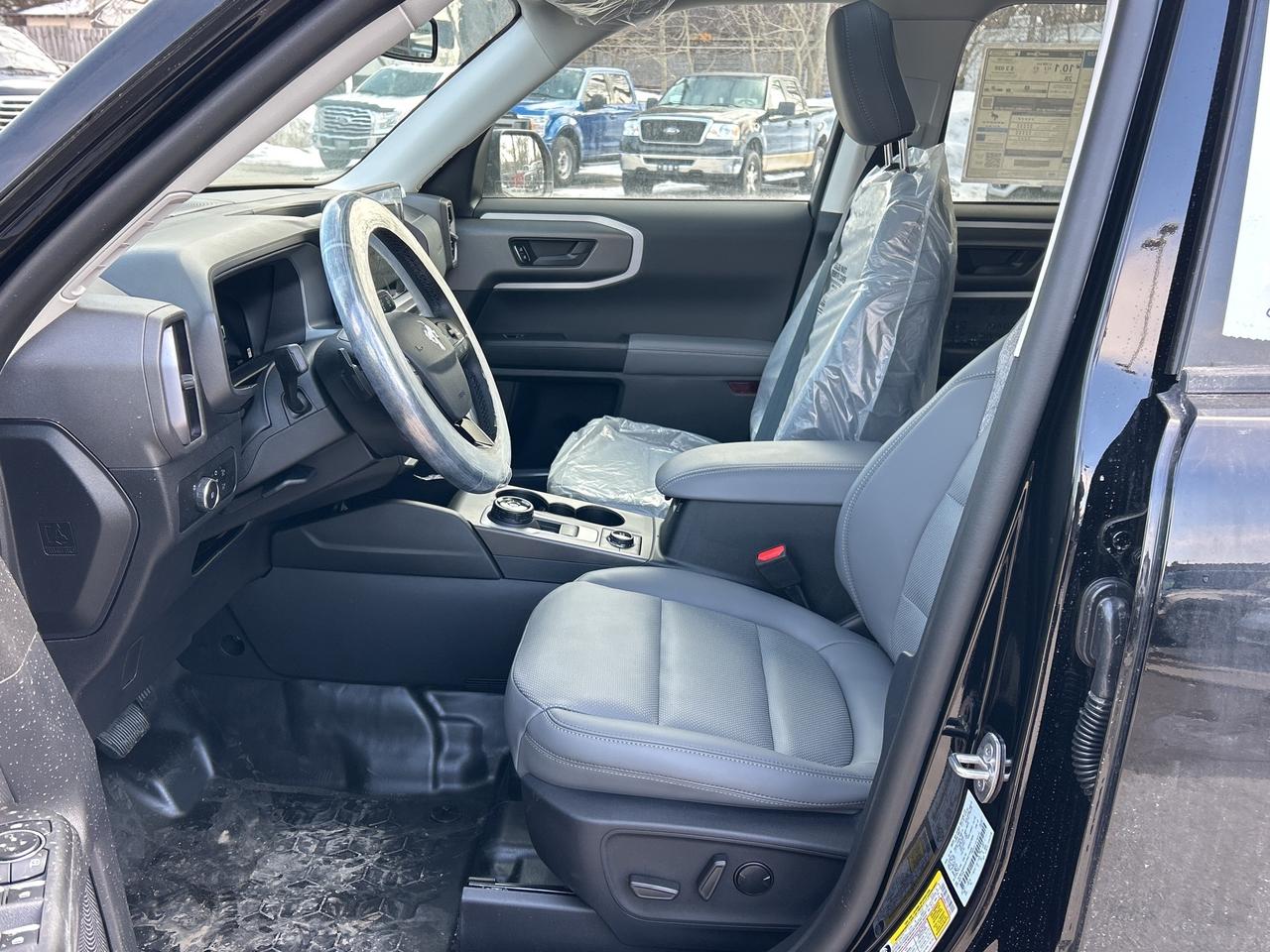 2026 Ford Bronco Sport BADLANDS 4x4 400A Photo