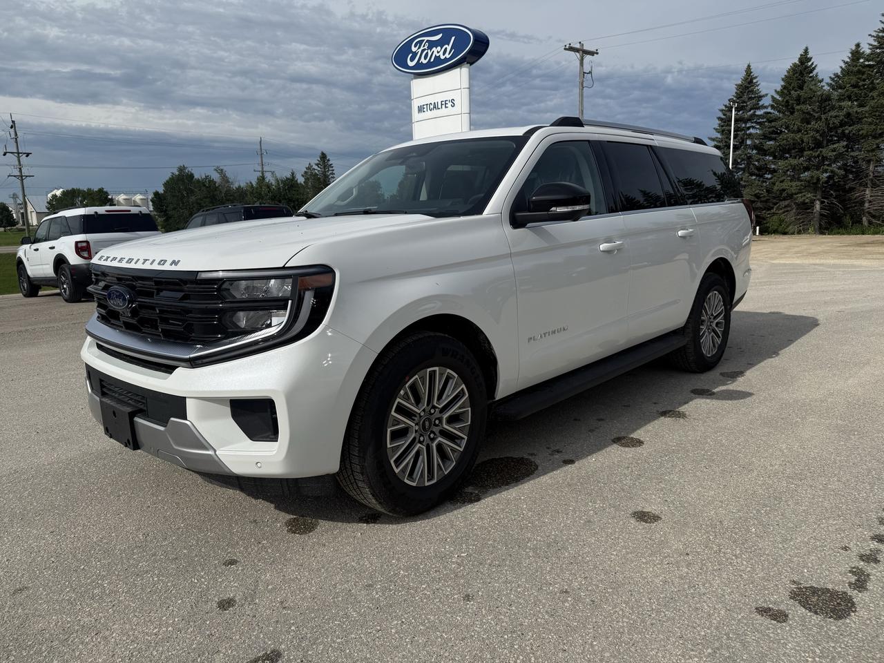 2026 Ford Expedition Platinum Max 4X4 Photo3