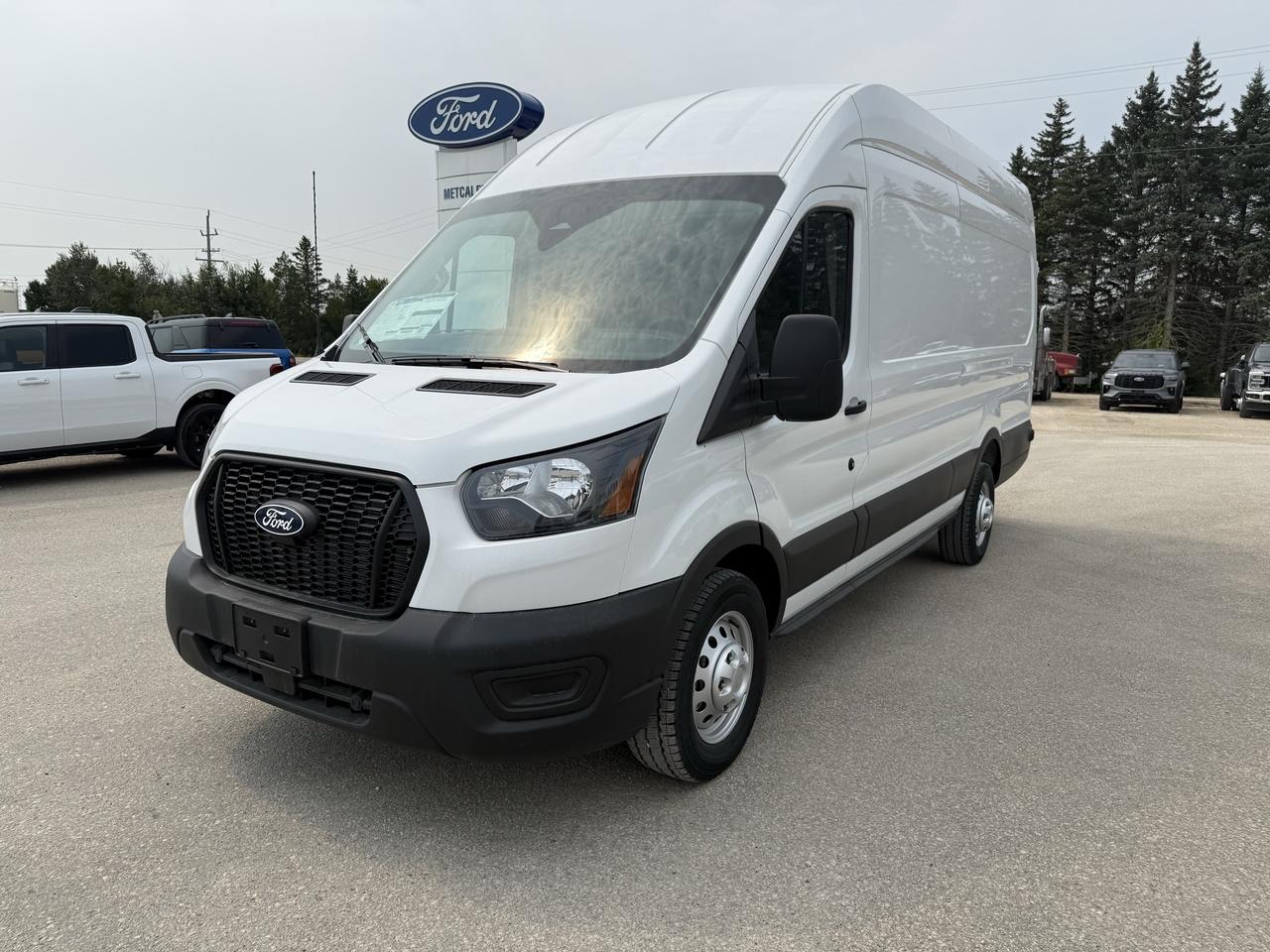 2026 Ford Transit Cargo Van BASE T-350 148 EL Hi Rf 9500 GVWR AWD Photo3