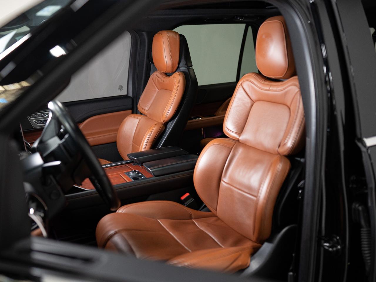 2021 Lincoln Navigator RESERVE | 7 PASS | HUD | 22 IN Photo