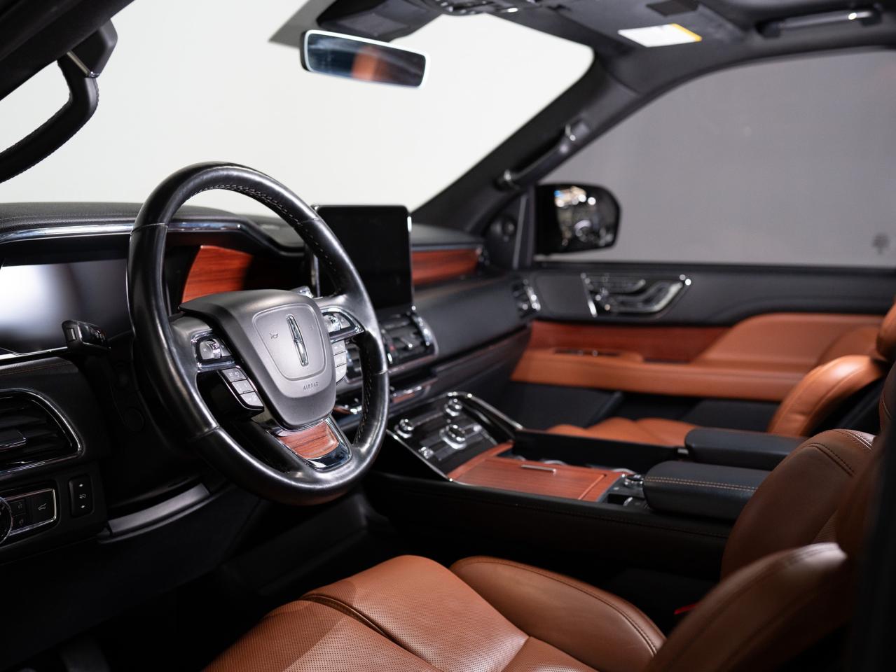 2021 Lincoln Navigator RESERVE | 7 PASS | HUD | 22 IN Photo