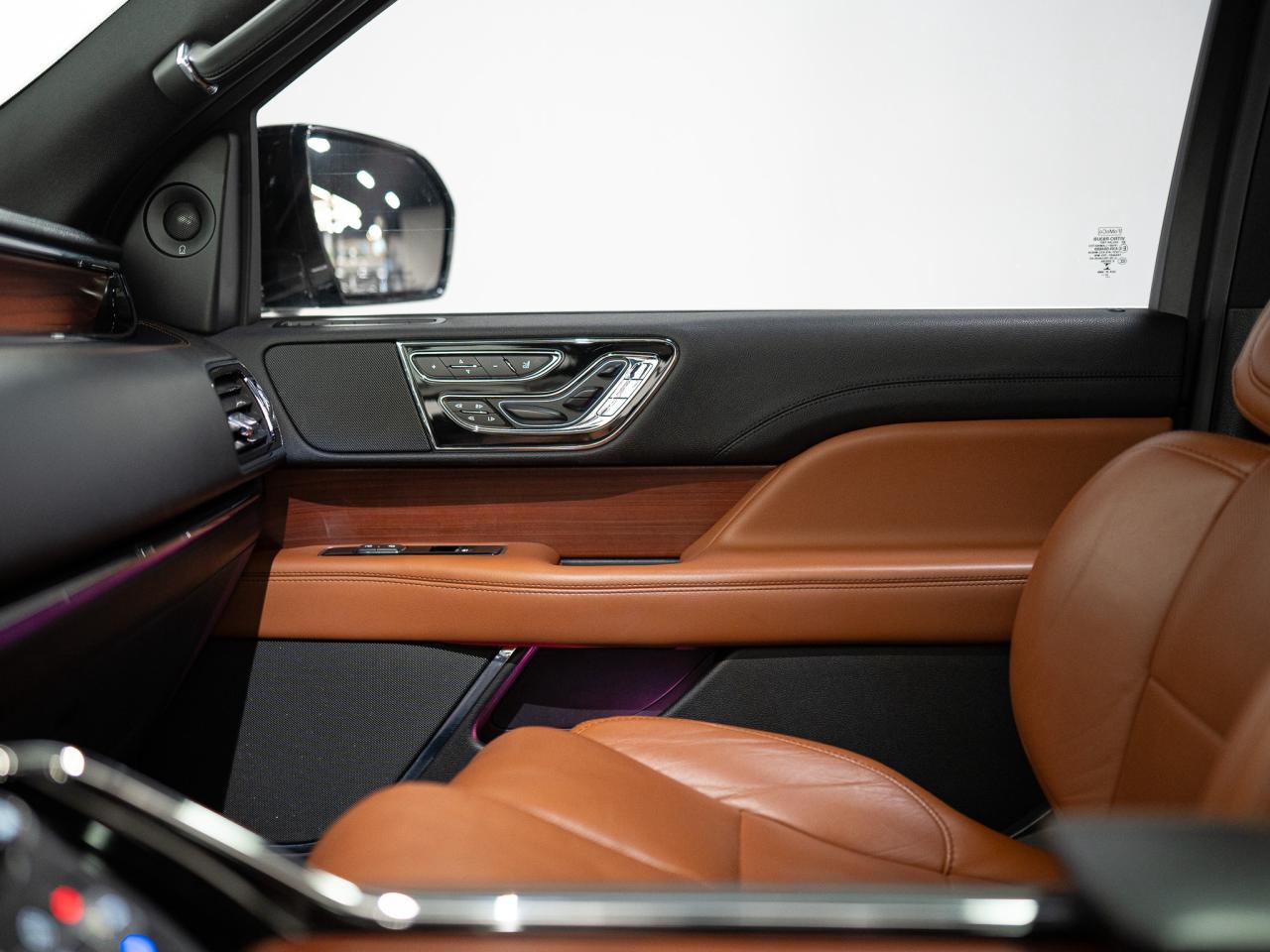 2021 Lincoln Navigator RESERVE | 7 PASS | HUD | 22 IN Photo