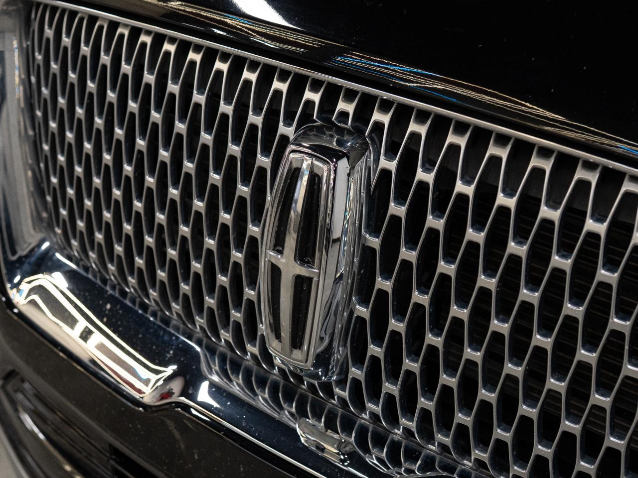 2021 Lincoln Navigator RESERVE | 7 PASS | HUD | 22 IN Photo