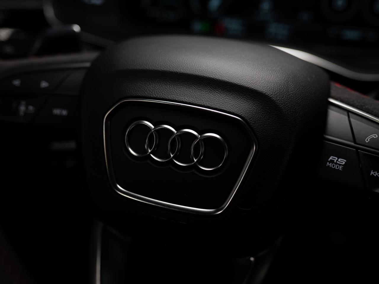 2021 Audi RS Q8 BLACK OPTICS | CARBON FIBRE | B&O | 23 IN Photo