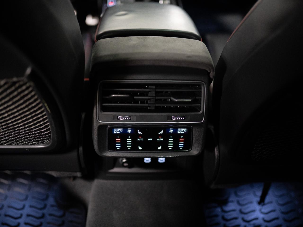 2021 Audi RS Q8 BLACK OPTICS | CARBON FIBRE | B&O | 23 IN Photo