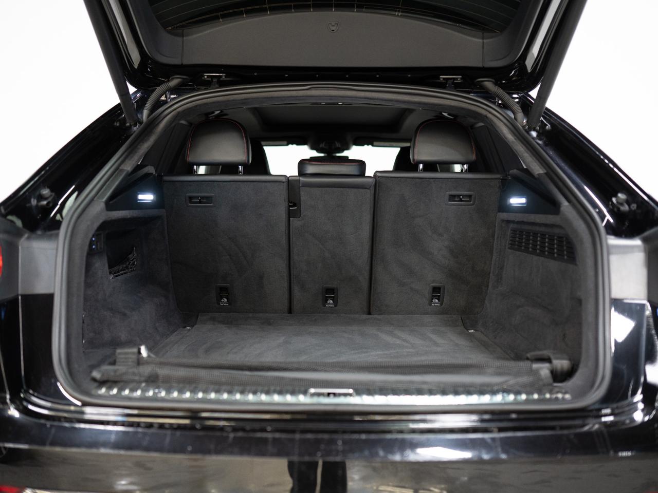 2021 Audi RS Q8 BLACK OPTICS | CARBON FIBRE | B&O | 23 IN Photo