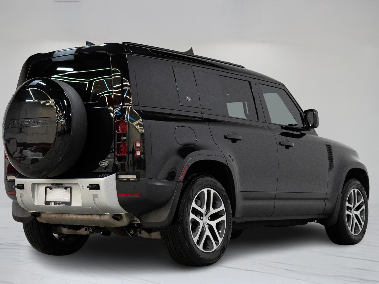 2023 Land Rover Defender P400 | 110 | PANO | MERIDIAN | 20 IN Photo