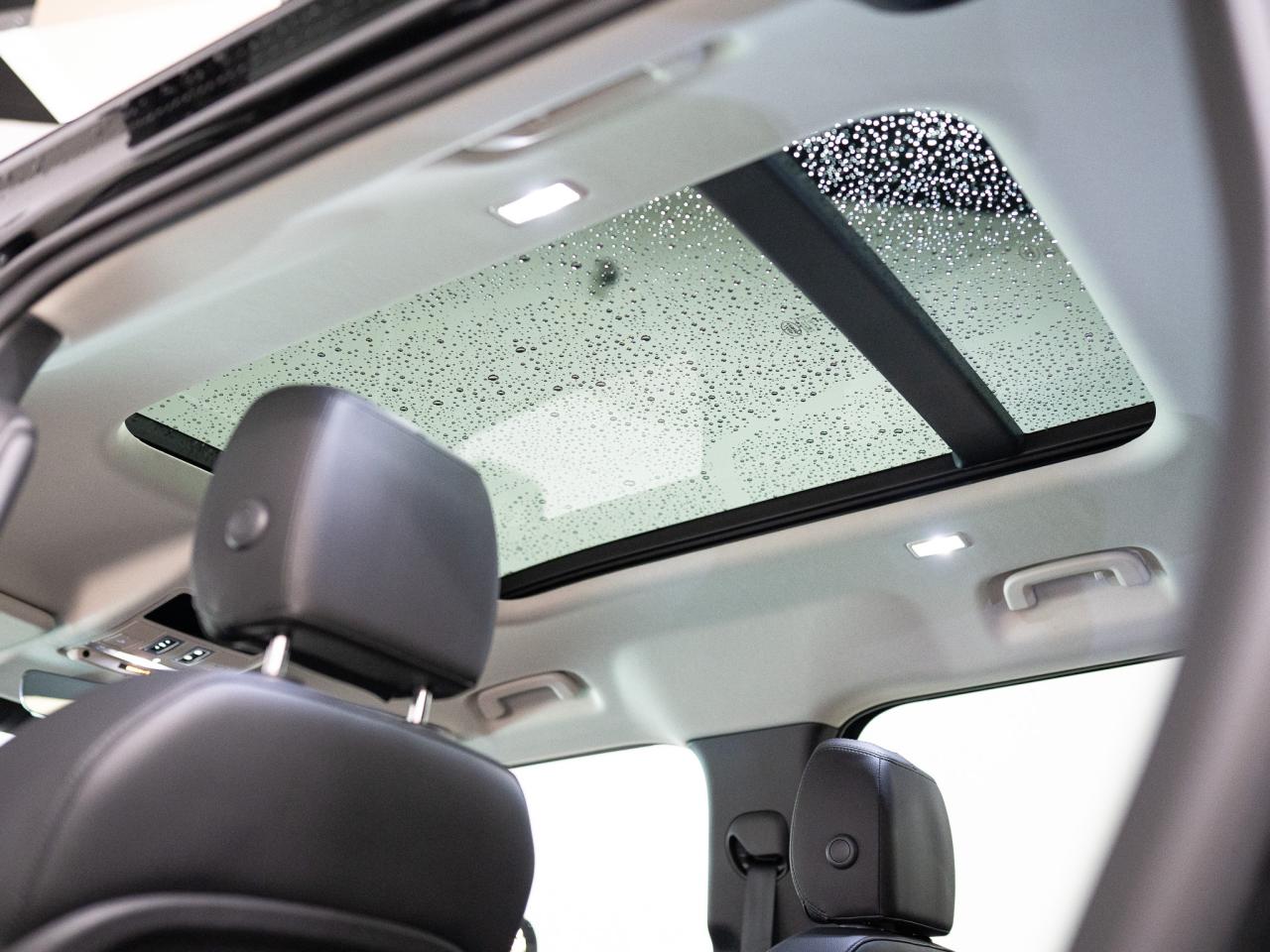 2023 Land Rover Defender P400 | 110 | PANO | MERIDIAN | 20 IN Photo