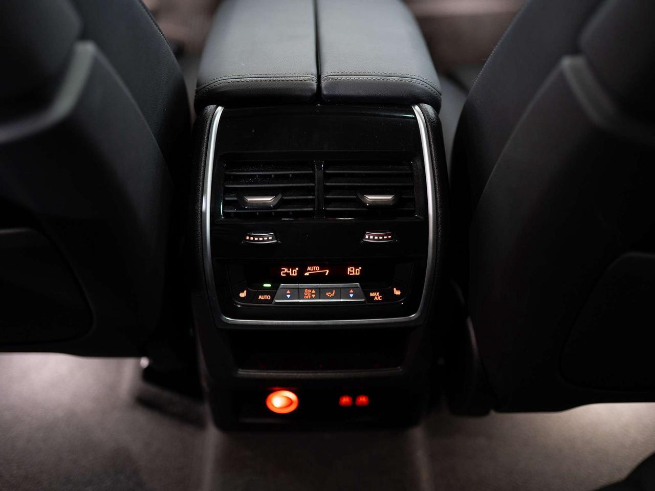 2024 BMW X7 XDRIVE40I | 7 PASS | PREMIUM ENHANCED PKG | 21 IN Photo