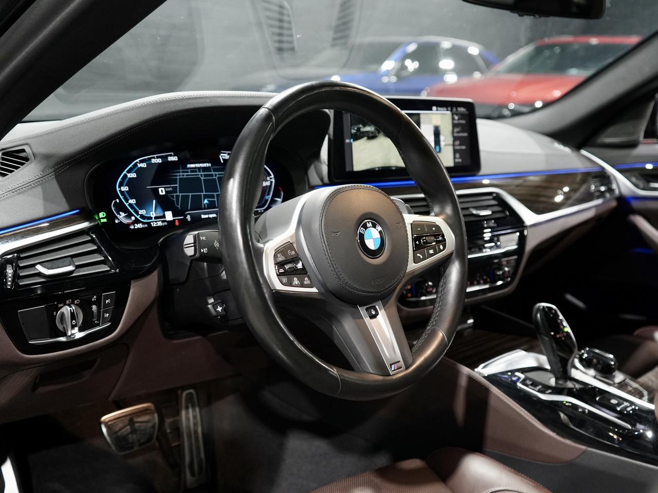 2022 BMW 5 Series M550i xDrive|HUD|HARMAN K|360CAM|ROOF|NO ACCIDENT Photo