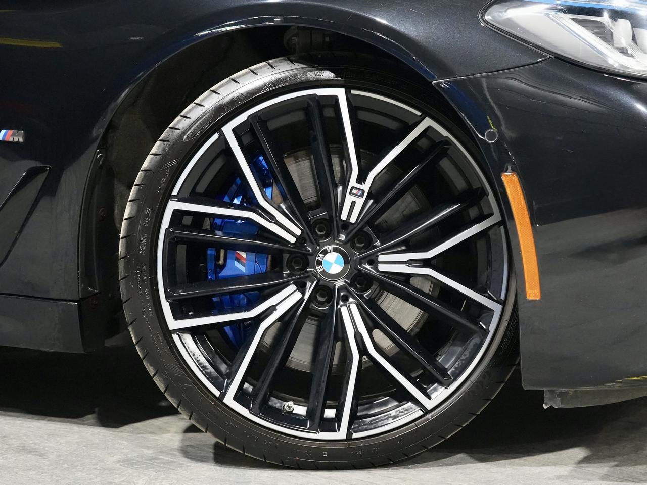 2022 BMW 5 Series M550i xDrive|HUD|HARMAN K|360CAM|ROOF|NO ACCIDENT Photo