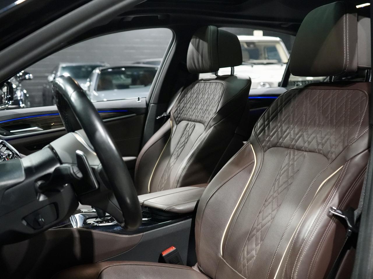 2022 BMW 5 Series M550i xDrive|HUD|HARMAN K|360CAM|ROOF|NO ACCIDENT Photo