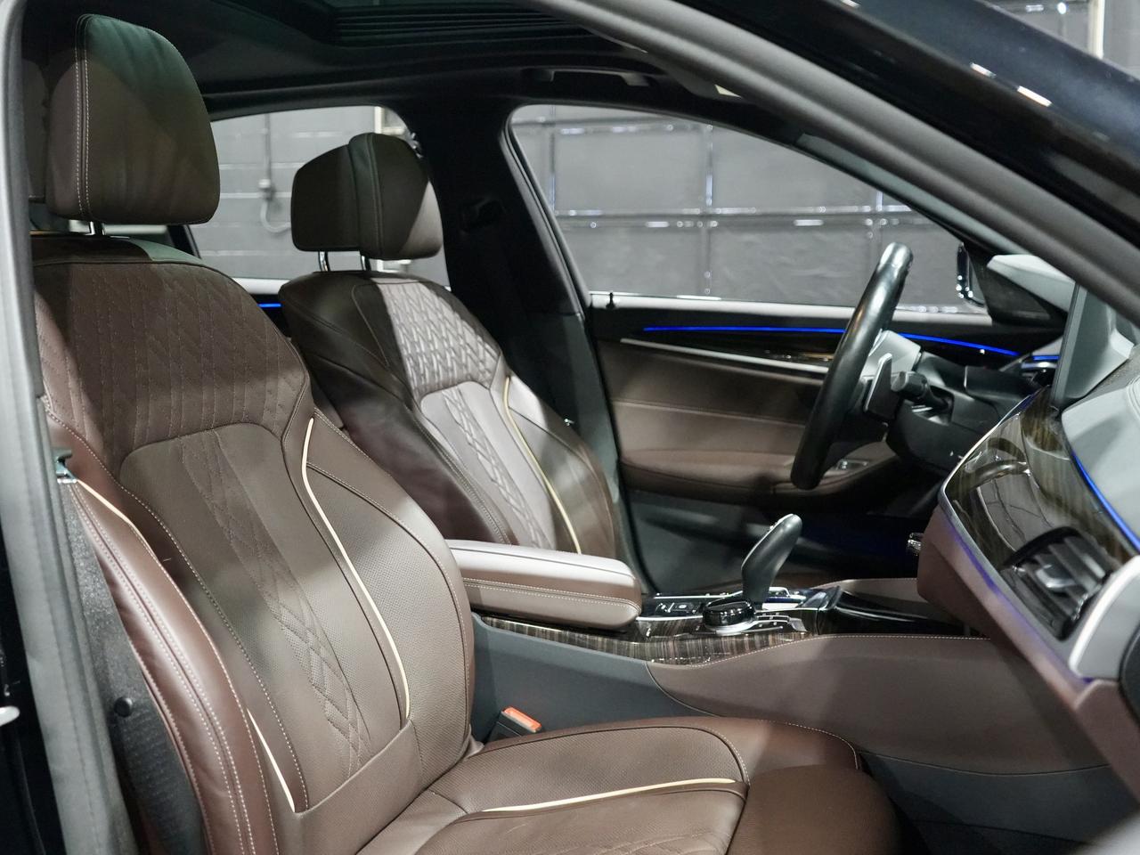 2022 BMW 5 Series M550i xDrive|HUD|HARMAN K|360CAM|ROOF|NO ACCIDENT Photo